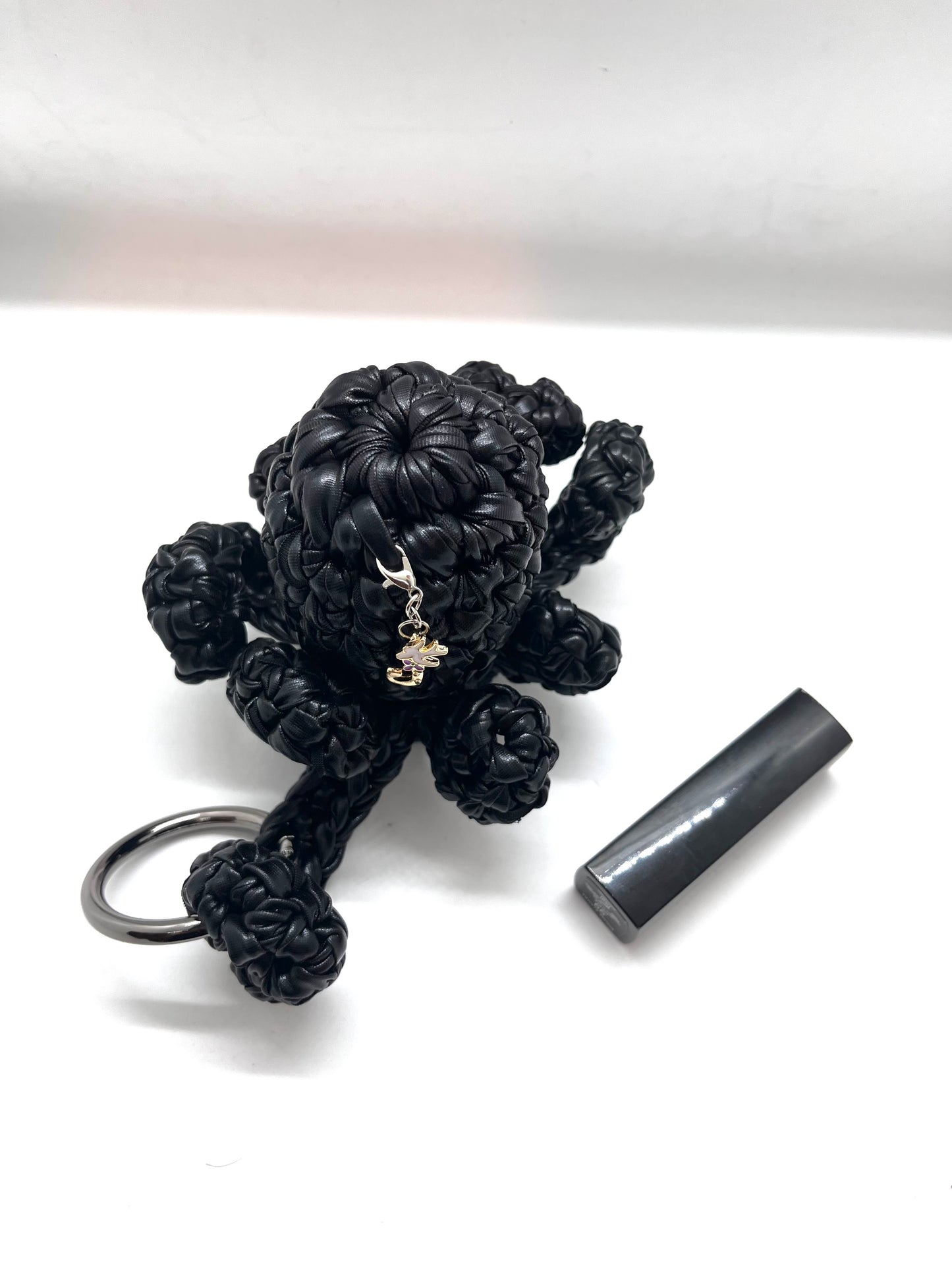 OCTOLIPSTICK HOLDER