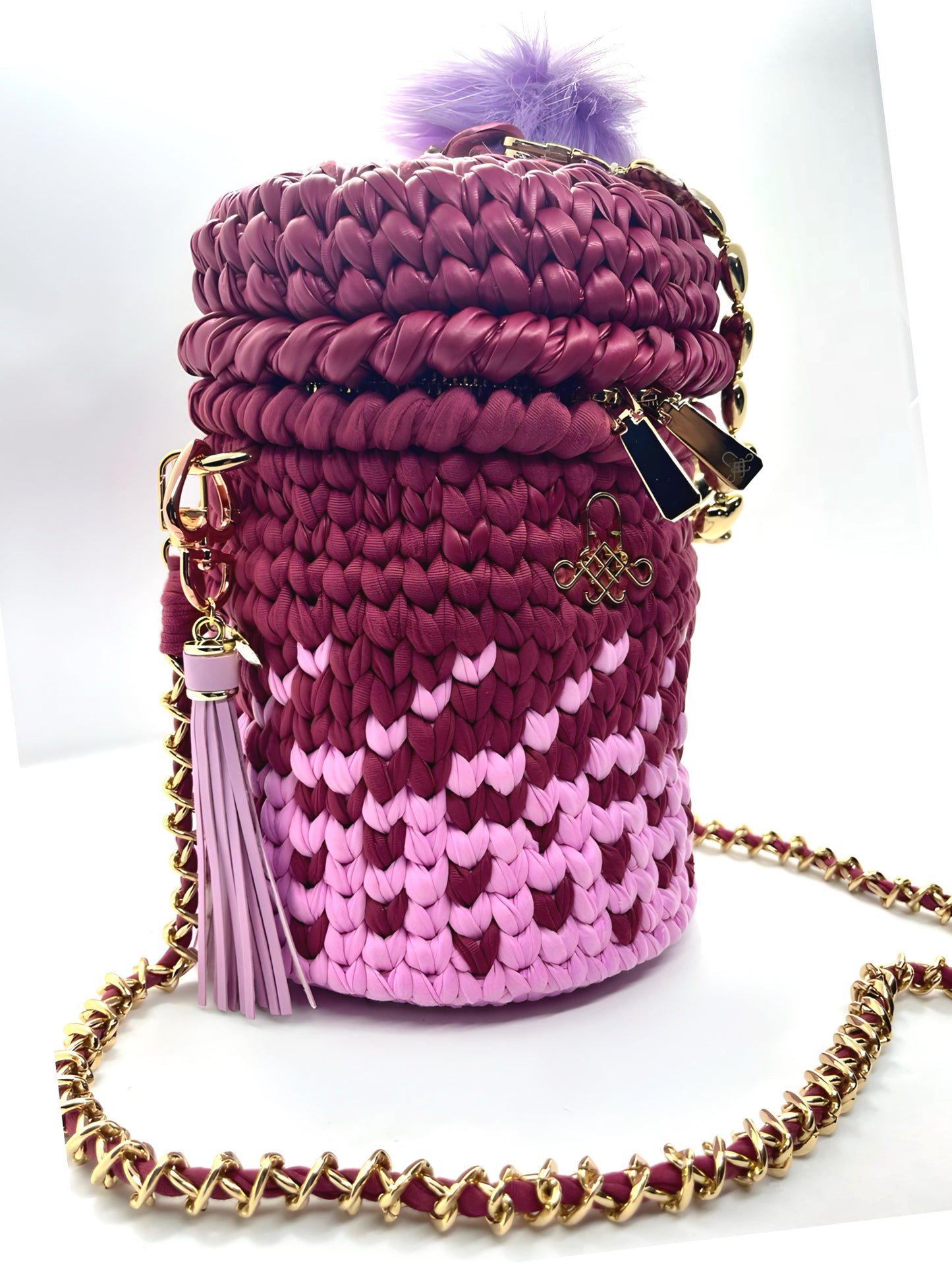 LOVE BUCKET BAG